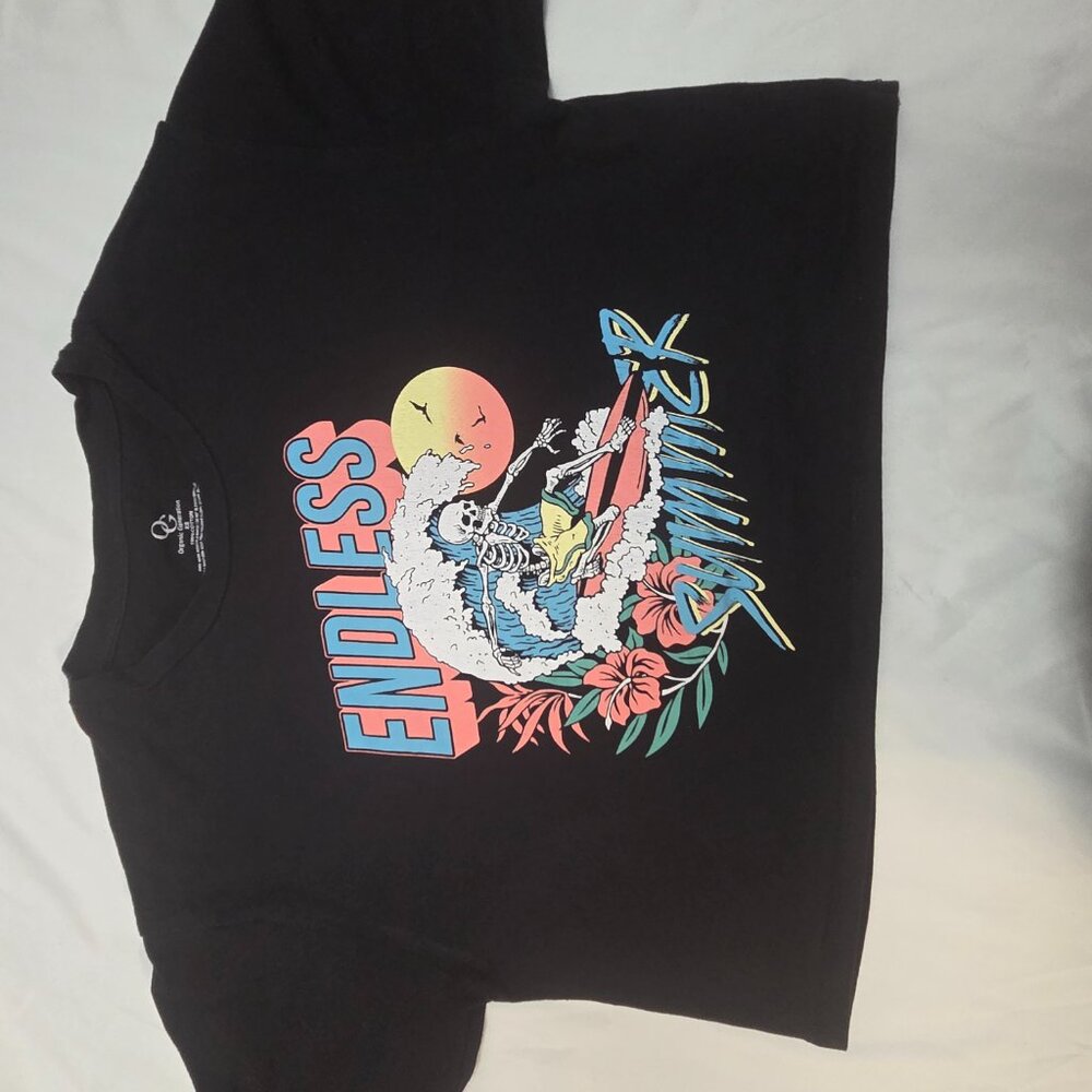 Organic Generation small black woman's Vintage skull summer crop top T-Shirt